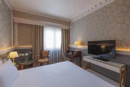 Mediterranean Palace - 43