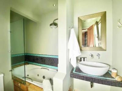 Archontika Karamarlis - 143