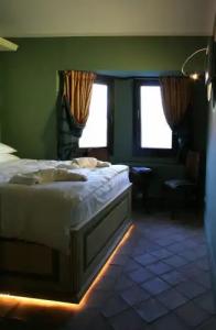 Archontika Karamarlis - 97