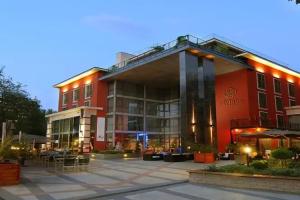 Hotel «Divinus», Дебрецен