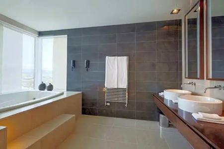 Hilton Reykjavik Nordica - 65