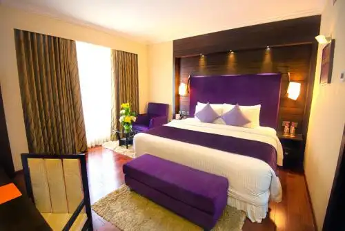 Sterlings Mac & Suites - 24