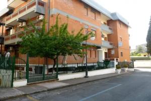 Hotel «Aurora», Скаури