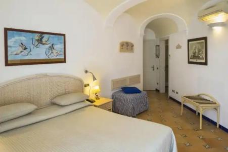 Bellevue Suite - 127