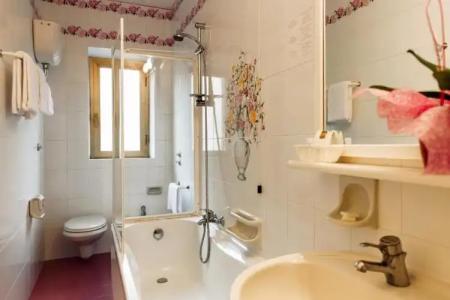 Grand Excelsior - 33