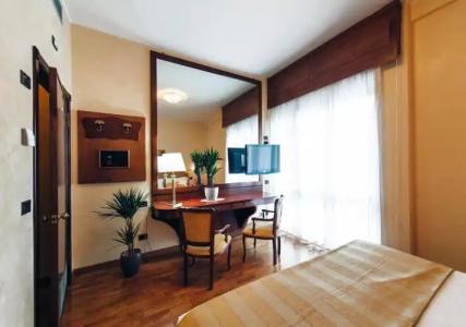 Grand Excelsior - 39