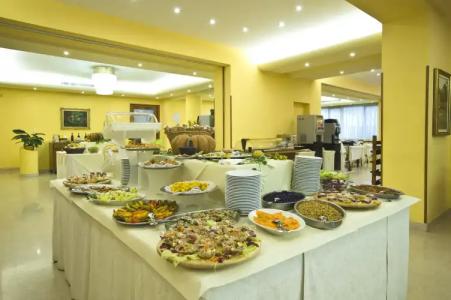 Villa Ricci & Benessere - 11