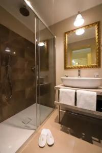 Palace Lake Como - 15