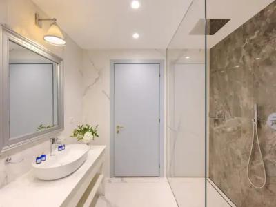 Palace Lake Como - 32