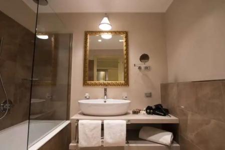 Palace Lake Como - 11