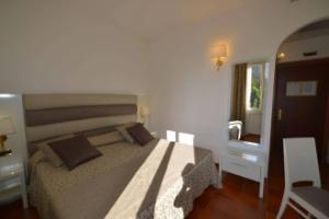 Hotel «Clelia», Дейва Марина