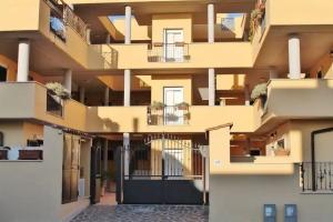 Hotel «La Maison Jolie», Фьюмичино