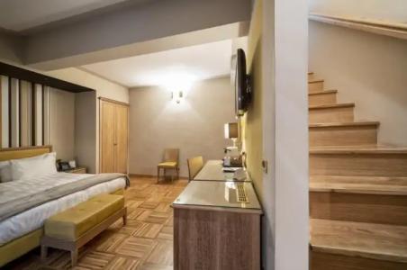 Solo Experience - 63