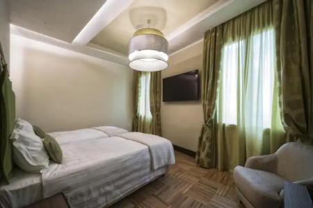 Solo Experience - 42