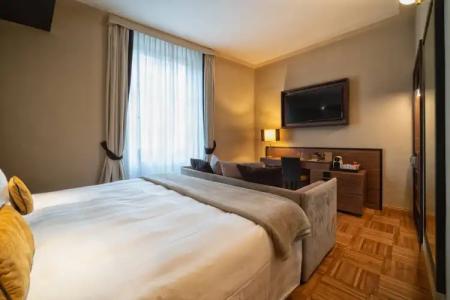 Solo Experience - 53