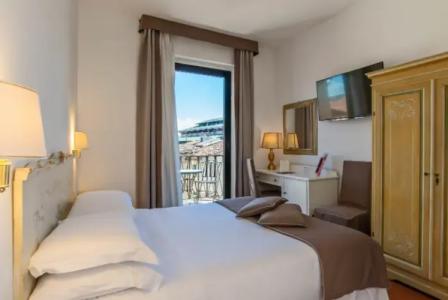 Machiavelli Palace - 82