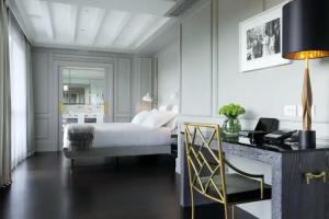 Отель «Portrait Firenze - Lungarno Collection», Флоренция