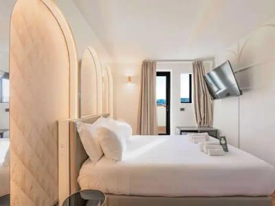 Laurus Al Duomo - 75