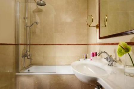 Continental Genova - 32