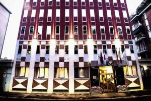 Agape Hotel, Милан