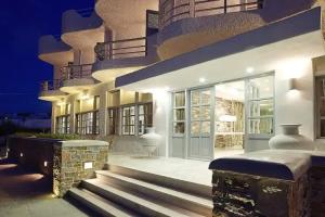 Kythnos Bay Hotel, Китнос