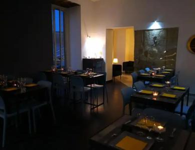 Ideal Boutique - 22