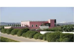 Grand Hotel Masseria Santa Lucia, Остуни