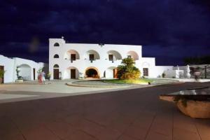 Hotel «Masseria Tutosa», Остуни