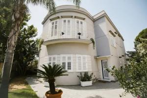 Mondello Palace Hotel - Separate Villa, Монделло