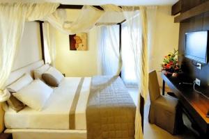 Gusmay Beach Resort - Hotel Cala del Turco, Пескичи