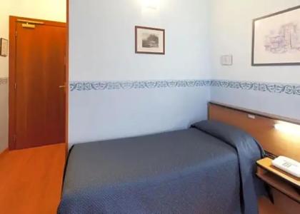 Terminus & Plaza - 36