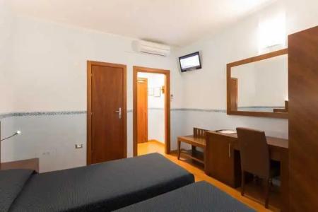 Terminus & Plaza - 4