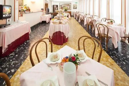 Terminus & Plaza - 26