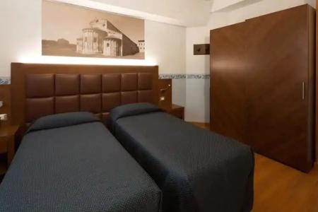 Terminus & Plaza - 10