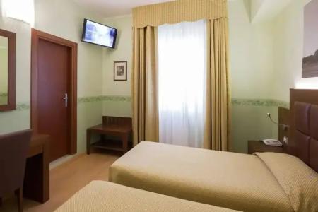 Terminus & Plaza - 11