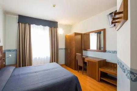 Terminus & Plaza - 54