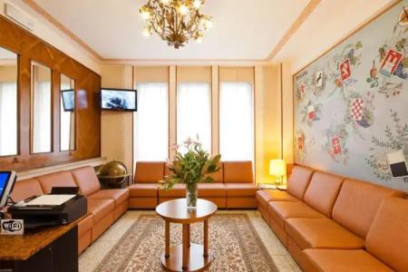 Terminus & Plaza - 30