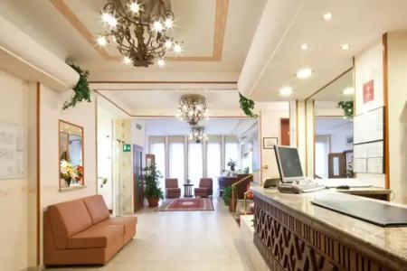 Terminus & Plaza - 1