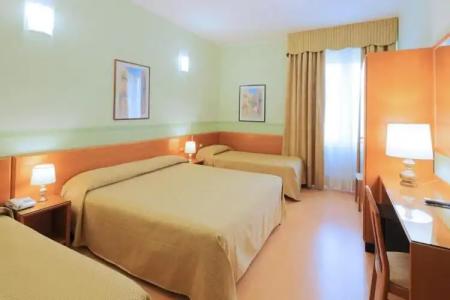 Terminus & Plaza - 46