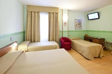 Terminus & Plaza - 41