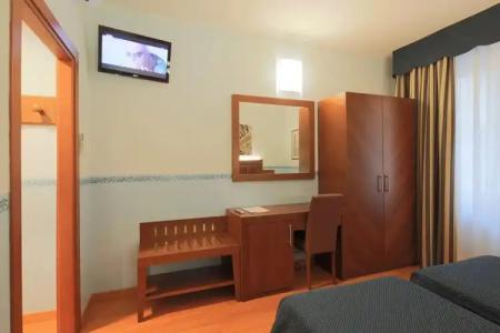 Terminus & Plaza - 8