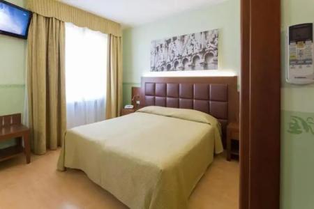 Terminus & Plaza - 50