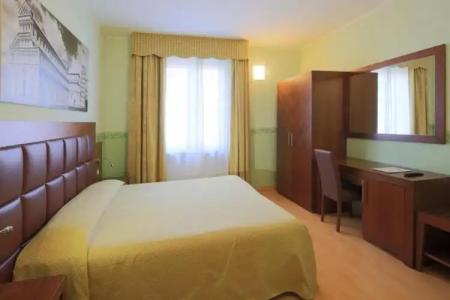 Terminus & Plaza - 52