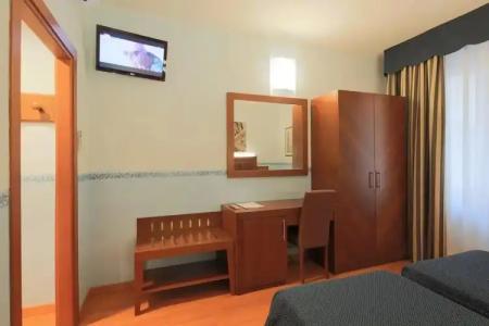 Terminus & Plaza - 63