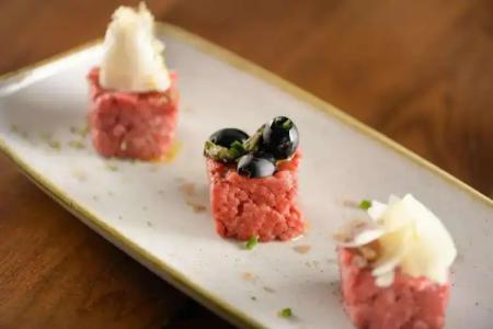 Ac Pisa By Marriott - 11