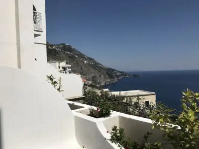 Holiday - 129
