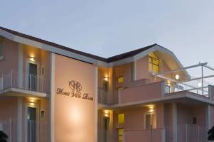 Villa Rosa Younique Hotel, Риччионе