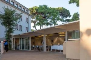 Hotel «De La Ville», Риччионе