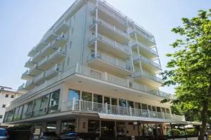 Hotel «Aiglon», Римини