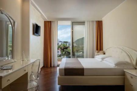 Savoy Palace - TonelliHotels - 42